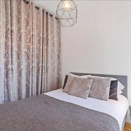 Fantastic Duplex In Private At Graca * 리스본