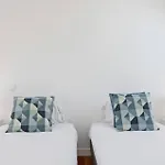 Fantastic Duplex In Private At Graca Lissabon