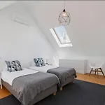 Fantastic Duplex In Private At Graca Apartment *